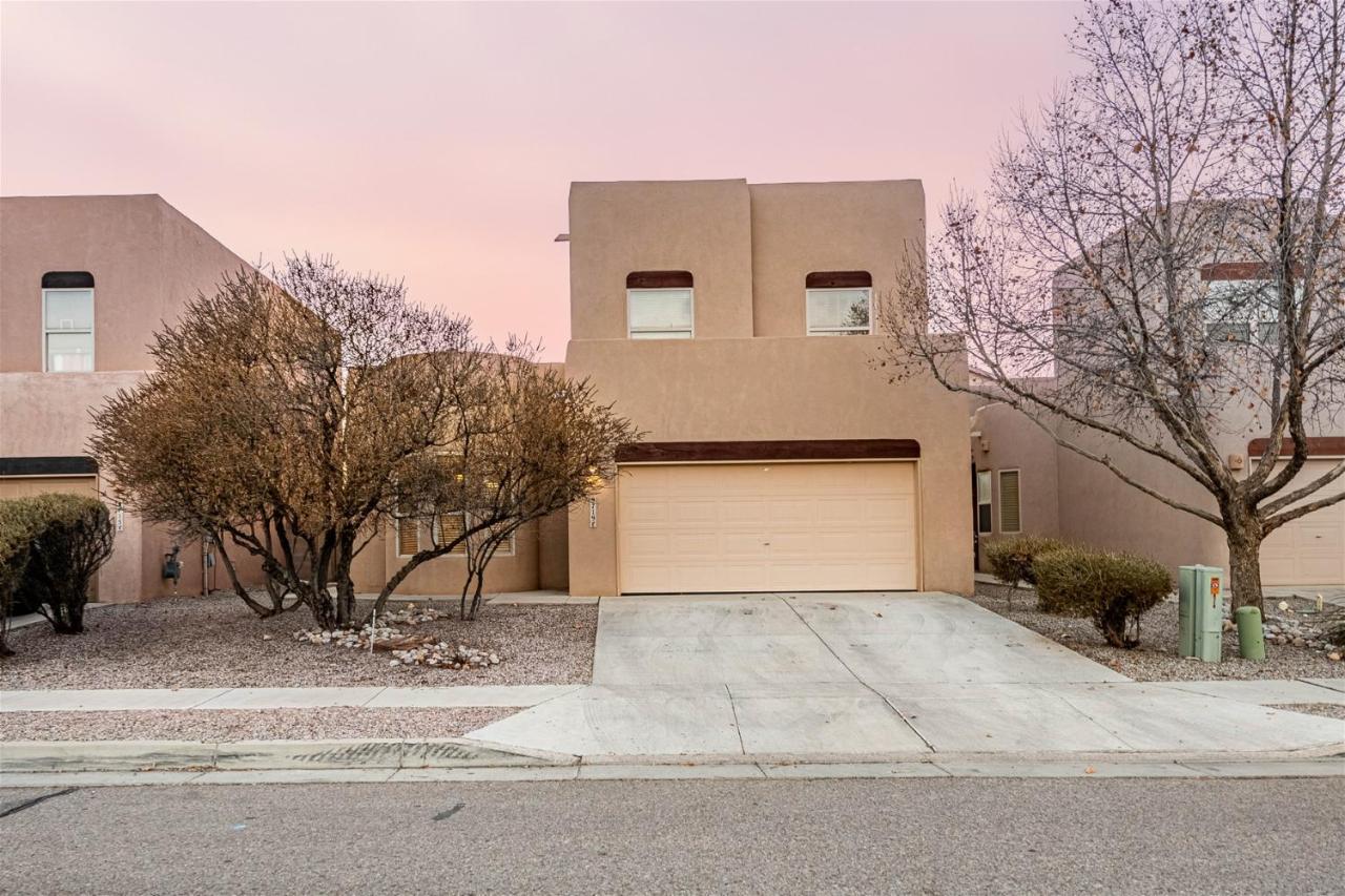 Calle Chamisa - Large 4 Bedroom Home!! Albuquerque Exterior photo